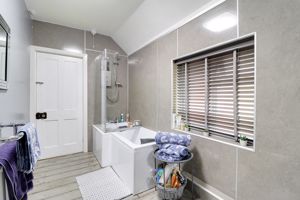 Family Bathroom- click for photo gallery